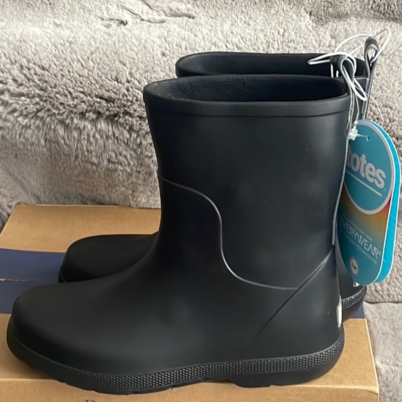Totes - Kids Rubber Boots - Picture 8 of 8